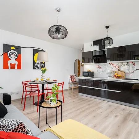 Ice Art By Cozyplace Apartment